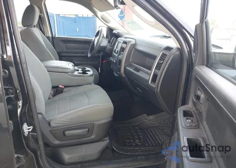 2015 Ram 1500 Express z USA, uszkodzony, nr VIN 3C6RR7KTXFG676545